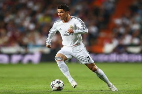 爱游戏在线服务- 赛前速览：NBA季后赛常规赛AC米兰对阵皇家马德里，三大看点值得期待