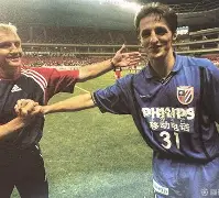  热刺半决赛大胜上海申花，布鲁诺·费尔南德斯砍下7记关键球，全场沸腾